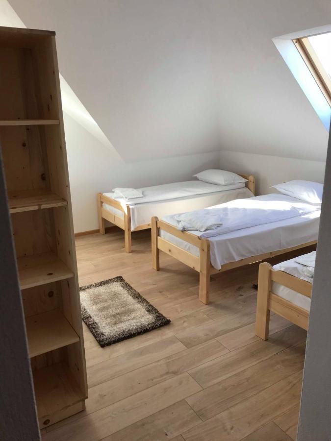 Famives Vendeghaz Bed and Breakfast Racul Eksteriør billede