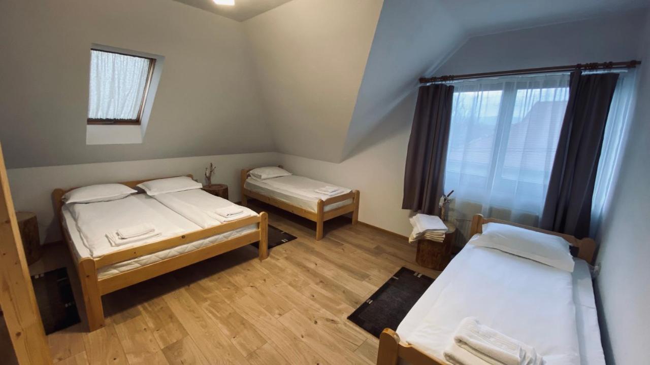 Famives Vendeghaz Bed and Breakfast Racul Eksteriør billede