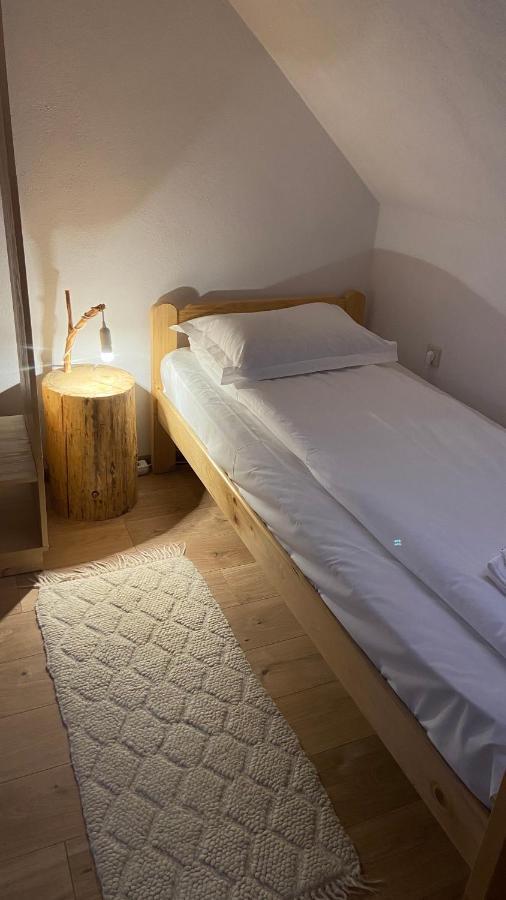 Famives Vendeghaz Bed and Breakfast Racul Eksteriør billede