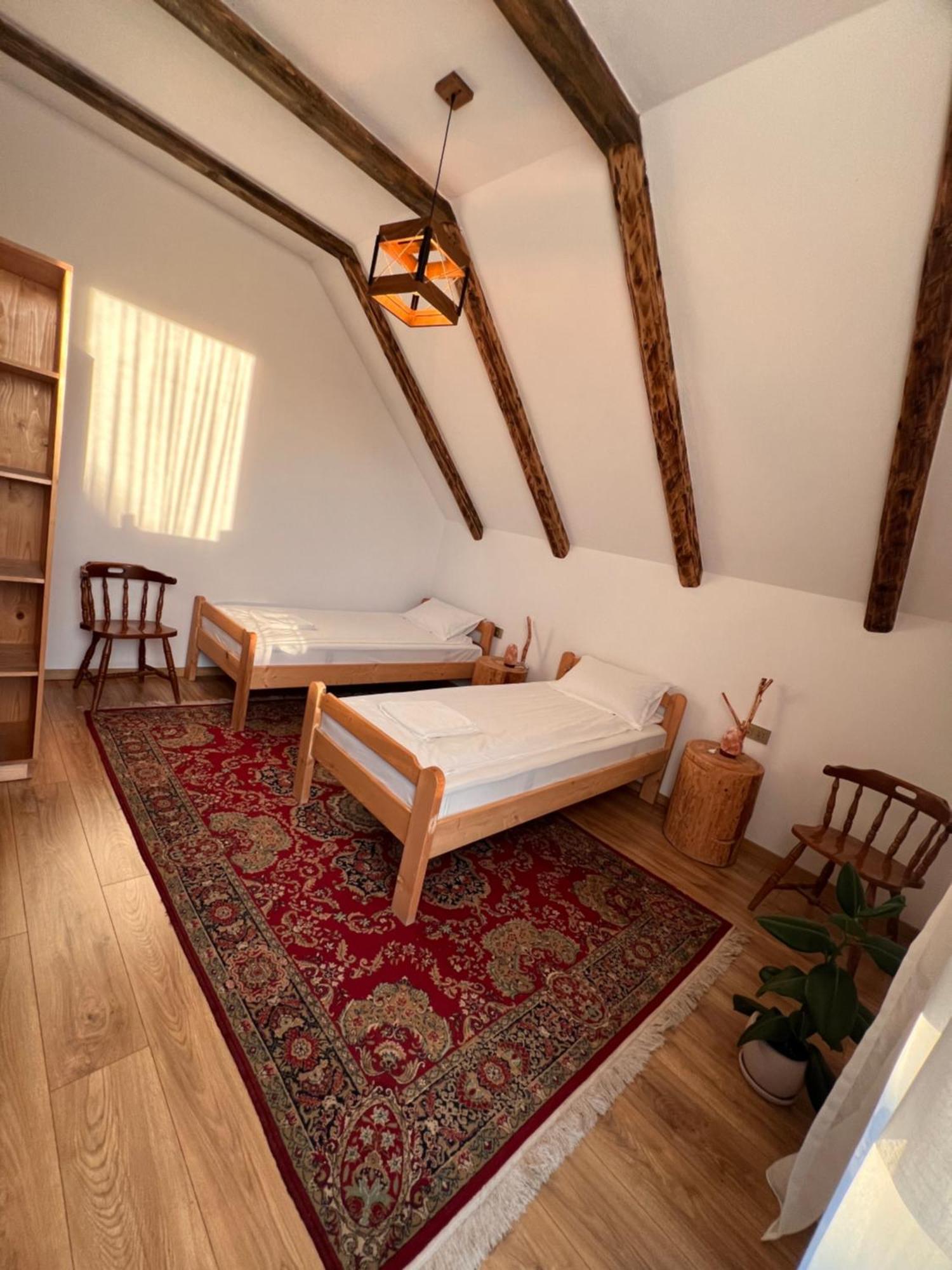 Famives Vendeghaz Bed and Breakfast Racul Eksteriør billede