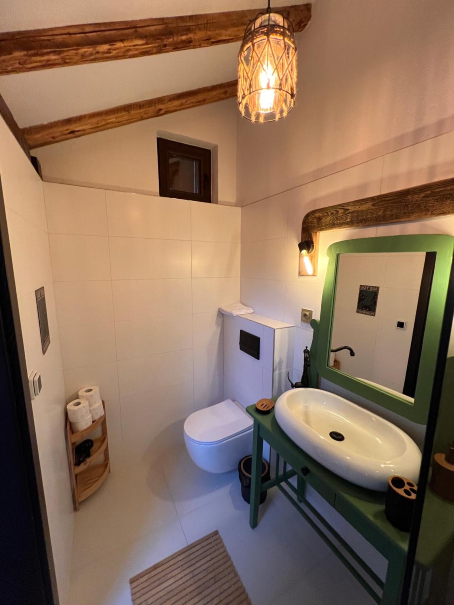 Famives Vendeghaz Bed and Breakfast Racul Eksteriør billede
